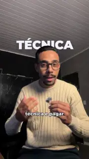 Texto atrás de você